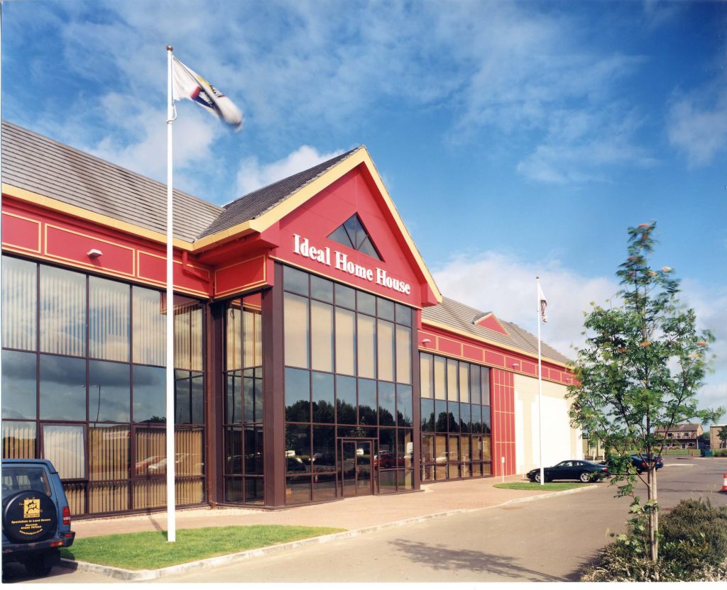 Shenton Keeps Shopping Direct On-Air During Power Switchover