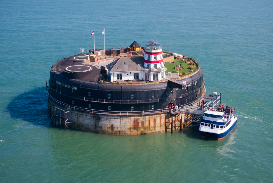 Generator Solution for Offshore Hotel